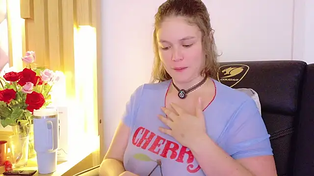 Anaise_latif's cam snapshot