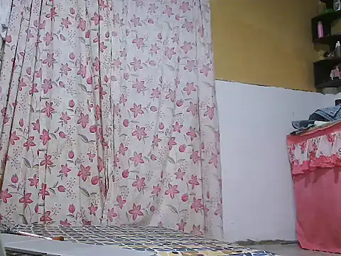 Micha_LustyLuxe's cam snapshot