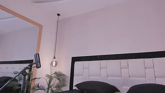 Avy_rose's cam snapshot