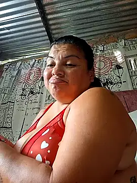 chubby_sexy_big_tits's cam snapshot