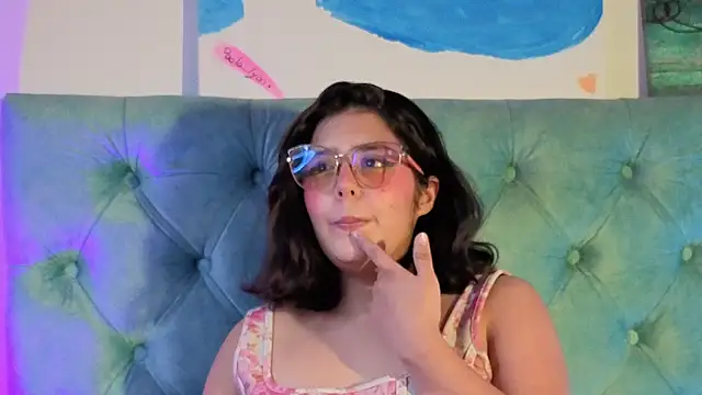 Paola_Lyon_'s cam snapshot