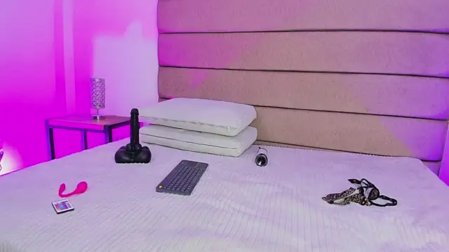 sally_rosses's cam snapshot