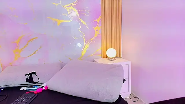 AprillRoss's cam snapshot