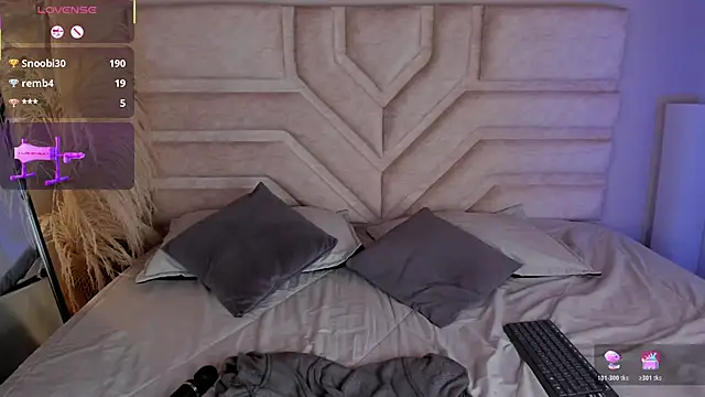 Rebeca_Williams_'s cam snapshot