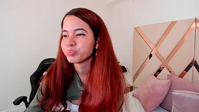 avrilwaynee's cam snapshot