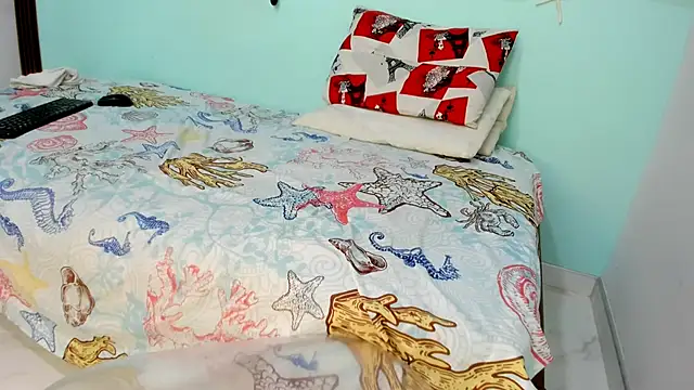 eladyrous98's cam snapshot