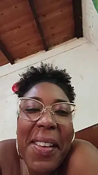 ChanneldelaCroix's cam snapshot