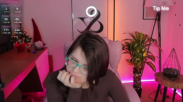 Ariell_Mini's cam snapshot