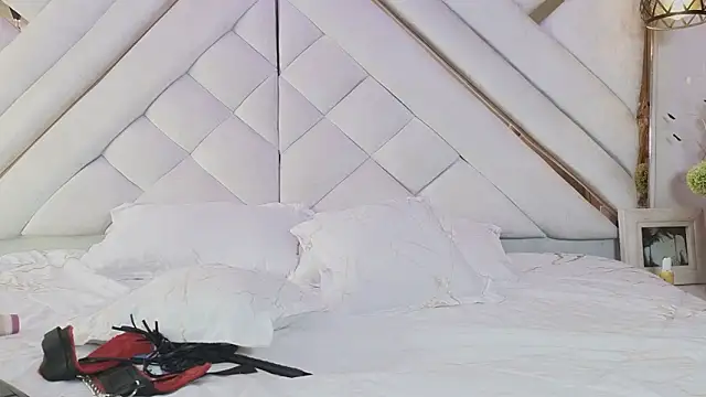 zoevg's cam snapshot