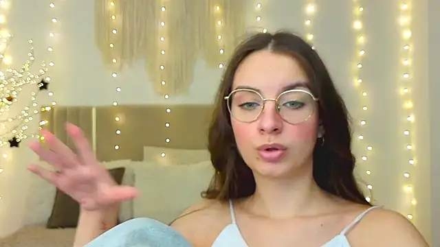 Real_cutie1's cam snapshot