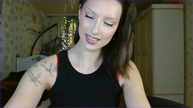 RuxaShade's cam snapshot