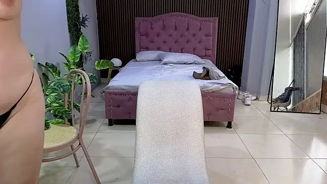 camil_milfdream's cam snapshot