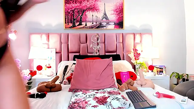 Anaa_Bellaa's cam snapshot