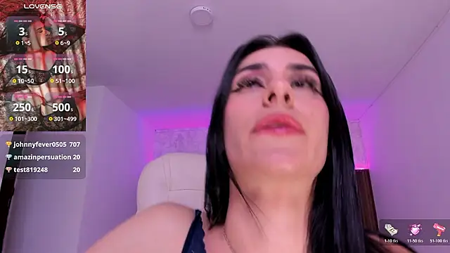 karlaa_james's cam snapshot