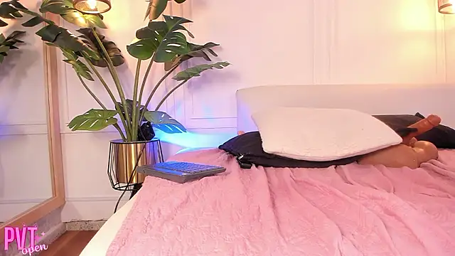 Dafne_Hillss's cam snapshot