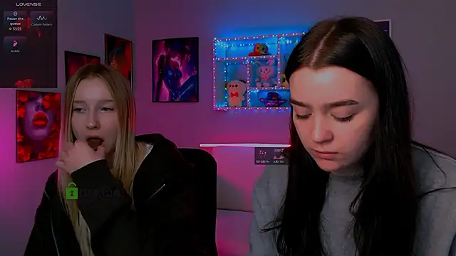 monica_xcx's cam snapshot