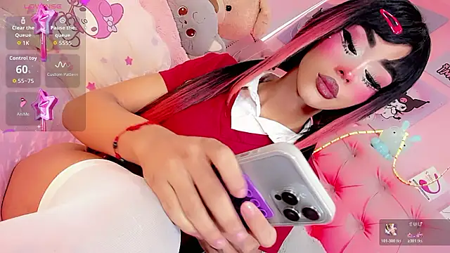 Cute_Roxxy live sex cam