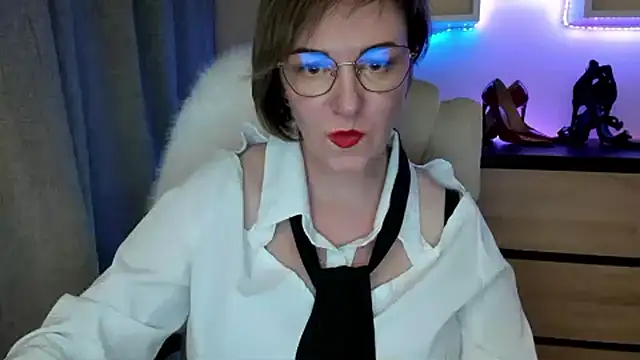 feliziaDesire's cam snapshot