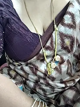 Srilakshmi_telugu's cam snapshot