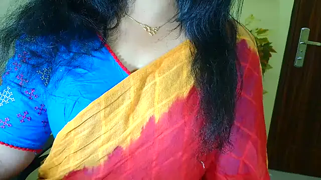 Mallu_MayaMadhav's cam snapshot