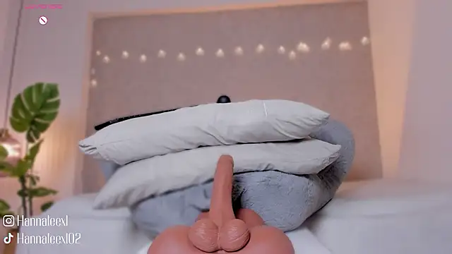 hanna_lee02's cam snapshot