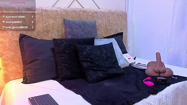 ashley__foxx_'s cam snapshot