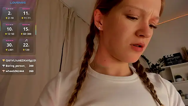 Kara_smalltits's cam snapshot