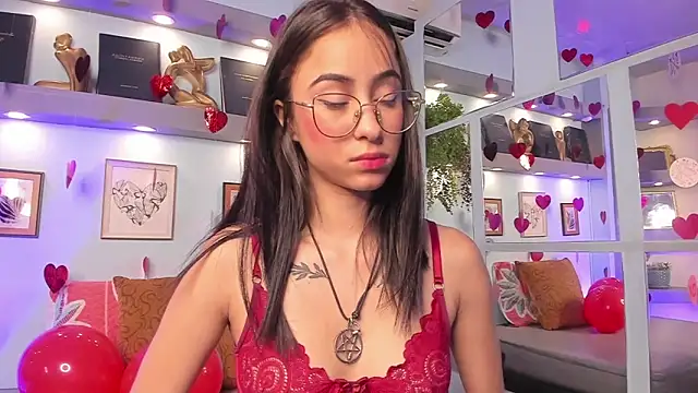 Alana_Martinez_'s cam snapshot