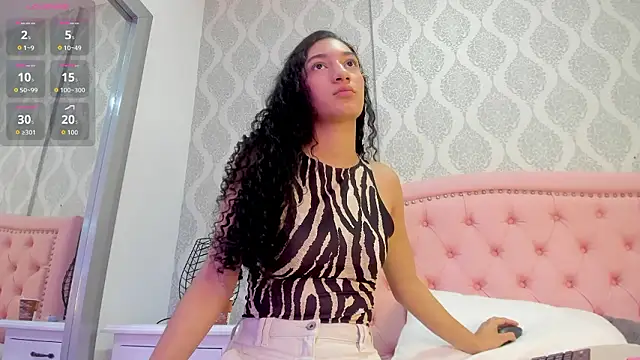 emma_scott_7's cam snapshot