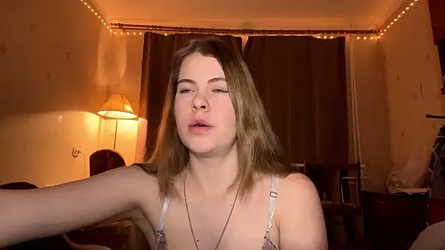 MaevAmy's cam snapshot