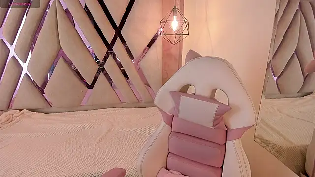 Lovely-martina's cam snapshot