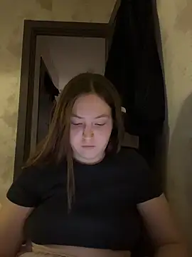 Charming_hamster_'s cam snapshot