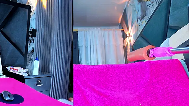 NathaxaLeans's cam snapshot