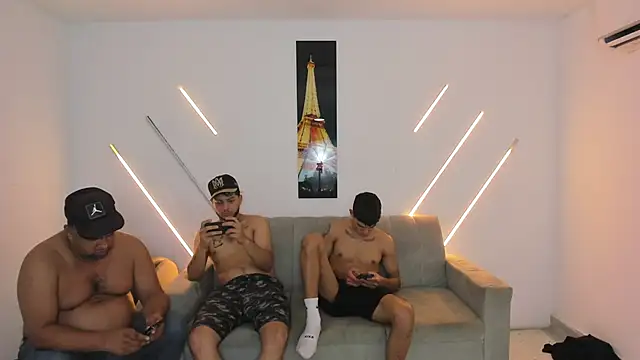 brutal_sex_room2k's cam snapshot