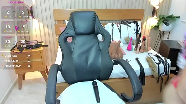 luciana_ballesteros_'s cam snapshot