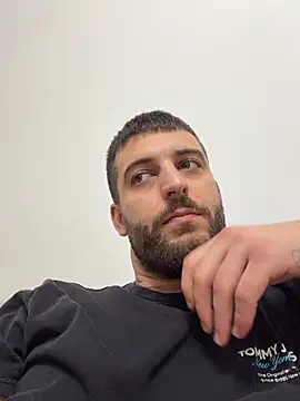 Pablo_Hornyguy95 live sex cam