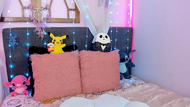 laura_olssen's cam snapshot