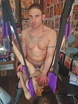 luvs2cumm69 live sex cam