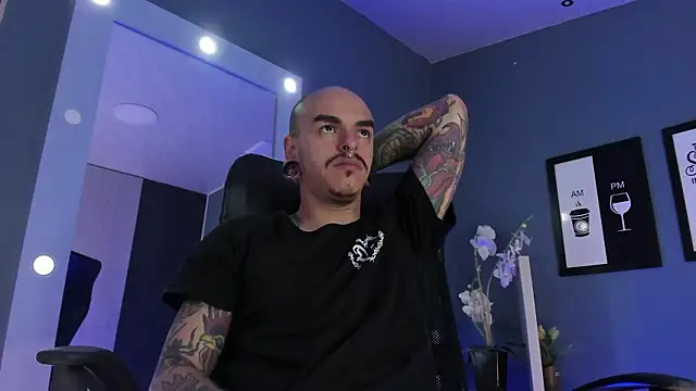 kaletattoo's cam snapshot