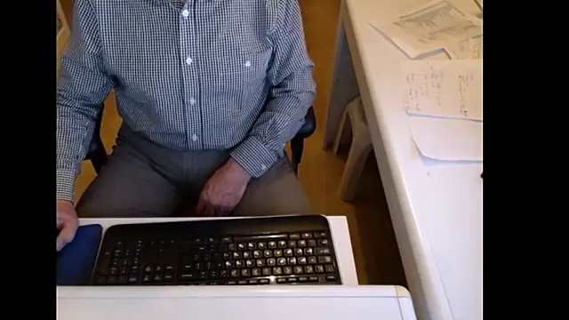 dutchpornking's cam snapshot