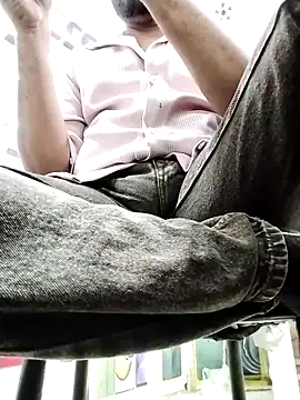 avi007p's cam snapshot