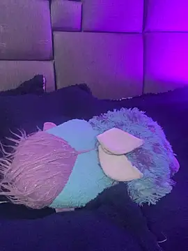 NaytonFreeman live sex cam