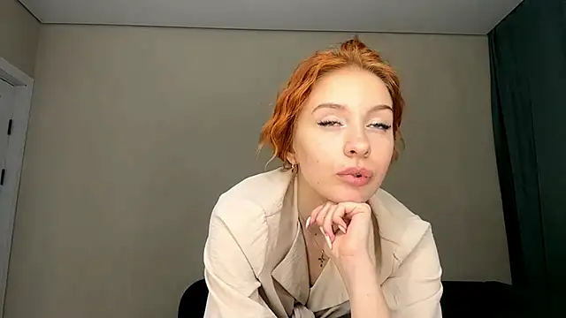 LuxuryRita's cam snapshot