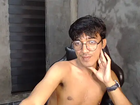 RowyCam live sex cam