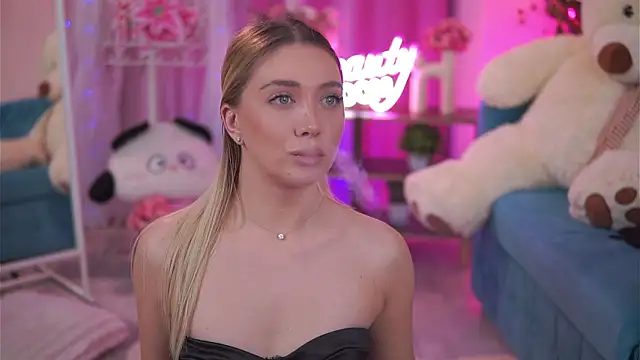 NadyaBlue's cam snapshot