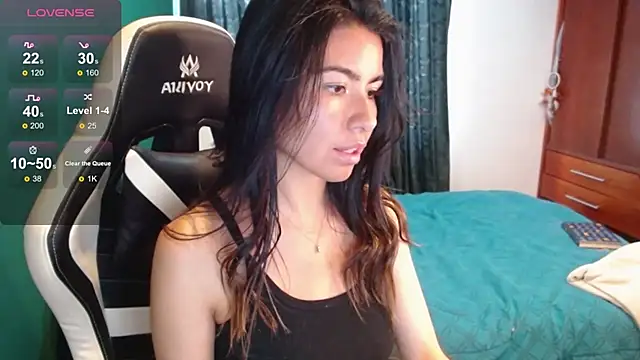 alice_middlee's cam snapshot