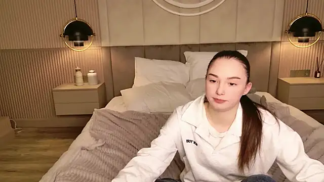 Amber_Bond's cam snapshot