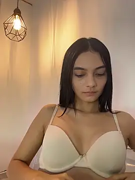 Doll_Alaia_'s cam snapshot