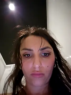 Izabella_Bella live sex cam