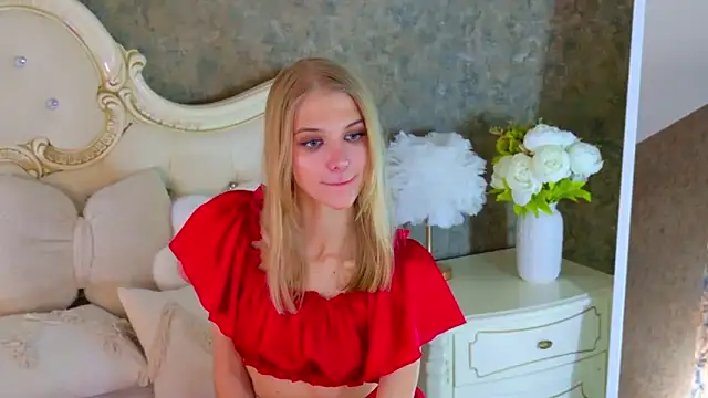 4example_Chloe's cam snapshot